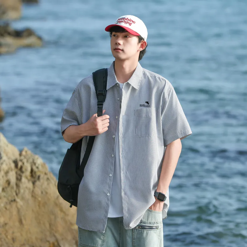 FAIRWHALE Shirts Unisex-7