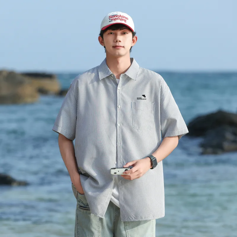 FAIRWHALE Shirts Unisex-8