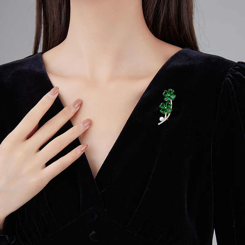QIMEILA Brooches Women's-1
