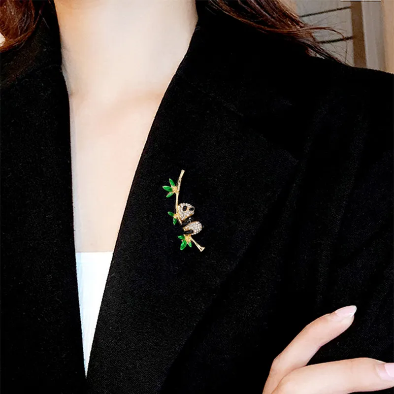 QIMEILA Copper Alloy Brooches Women's-1