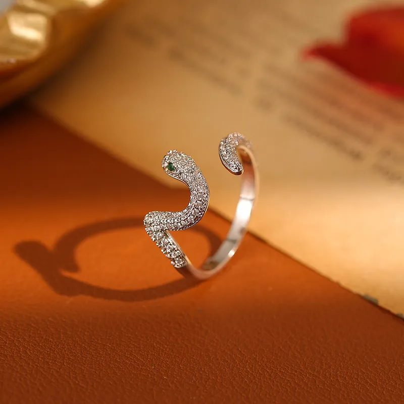 Zoo Jewel Copper Alloy Rings Unisex-4