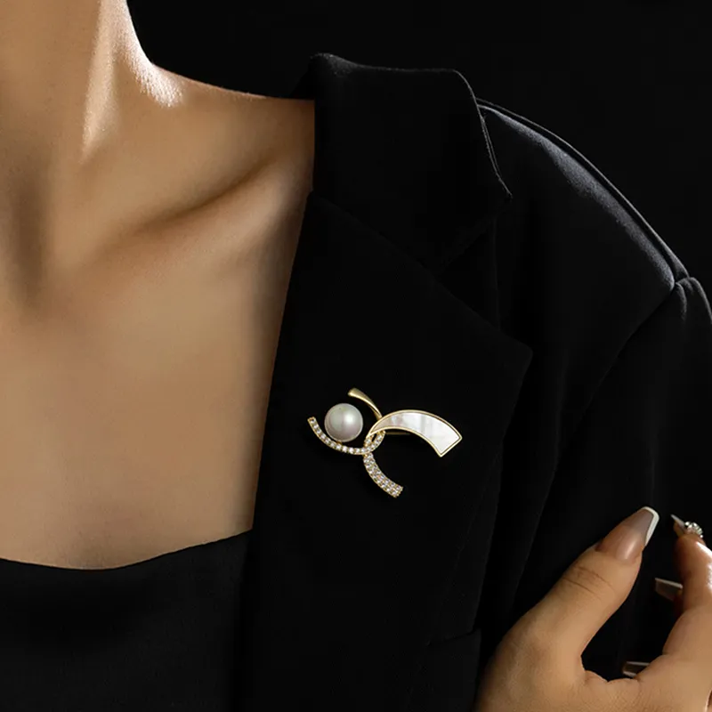 Zoo Jewel Alloy Brooches Women's-1