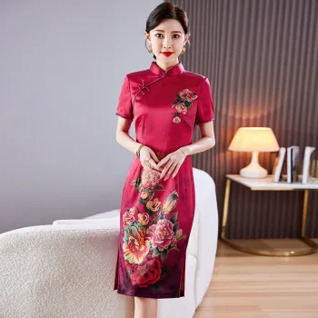 Yi Mengyuan Silk Short Sleeved Dress Women's Gradient Red