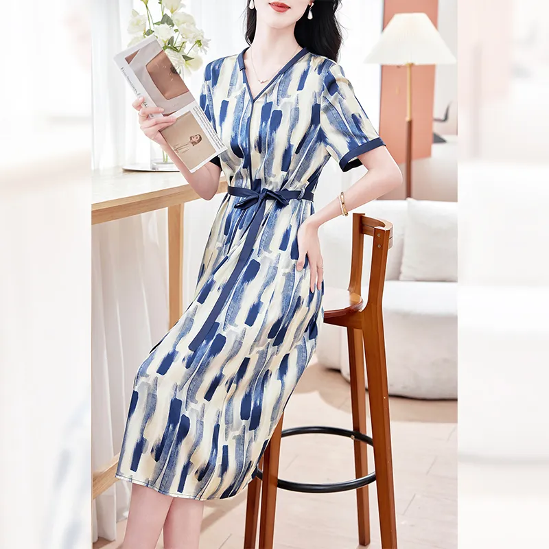 Yi Mengyuan Silk Short Sleeved Dress Women's Blue Rhythm-3