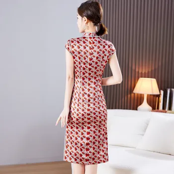 Yi Mengyuan Silk Short Sleeved Dress Women's Red