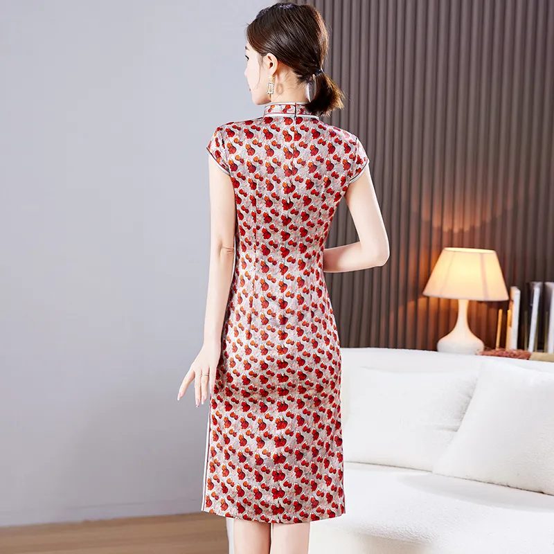 Yi Mengyuan Silk Short Sleeved Dress Women's Red-0