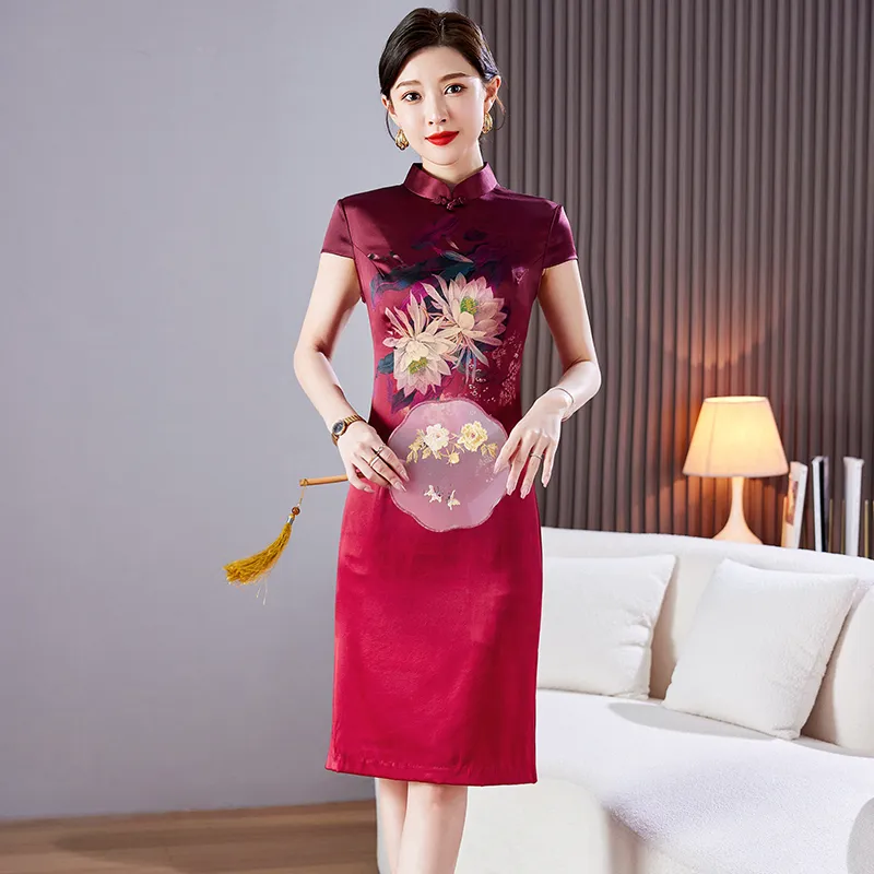 Yi Mengyuan Silk Short Sleeved Dress Women's Gradient Red-2