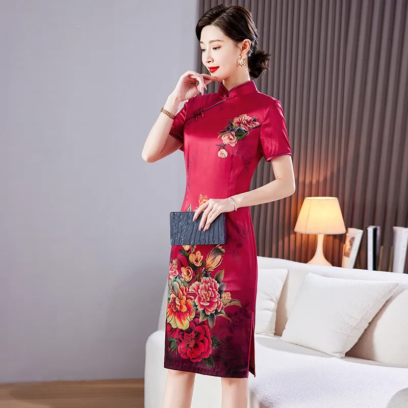 Yi Mengyuan Silk Short Sleeved Dress Women's Gradient Red-2