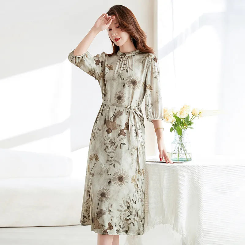 Yi Mengyuan Silk Long Sleeved Dress Women's Miroku Flower Collection Language-3