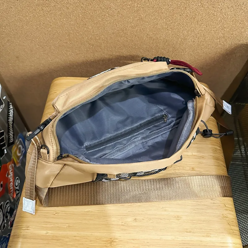 COLINS KEIRS Fanny Packs-9