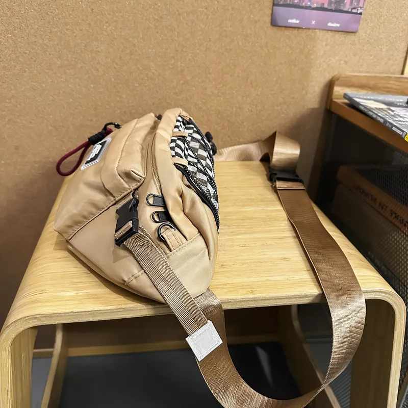 COLINS KEIRS Fanny Packs-11