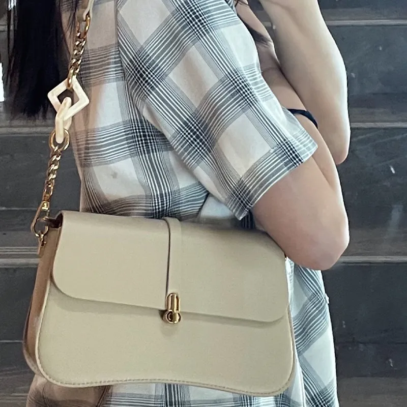 HAWA PU Shoulder Bag Small Square Bag Baguette Bag Crossbody Bag Shoulder Bag Medium Size Women's Black/Ecru/Apricot-16
