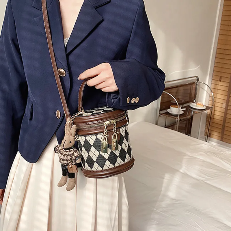 HAWA PU Bucket Bag Handbag Crossbody Bag Shoulder Bag Regular Women's Black/Brown/Coffee-15