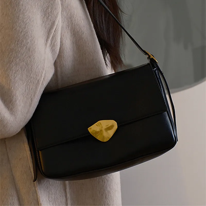 HAWA Synthetic Leather Shoulder Bag Women's Black/Dark Brown-7