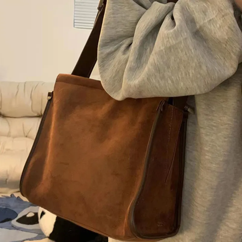 HAWA Velour Crossbody Bag Shoulder Bag Unisex Brown/Black-5