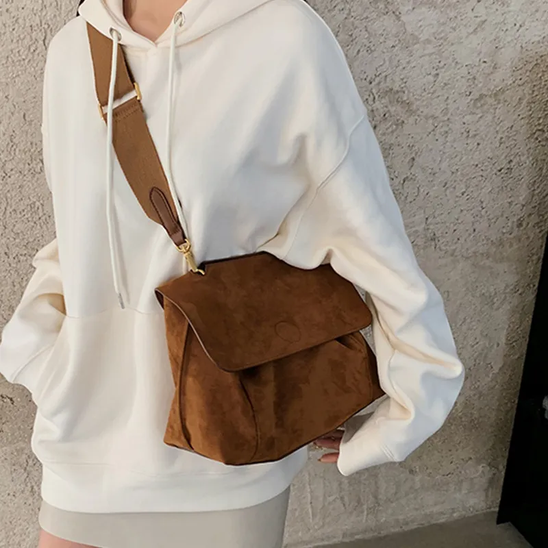 HAWA PU Crossbody Bag Unisex Brown-8