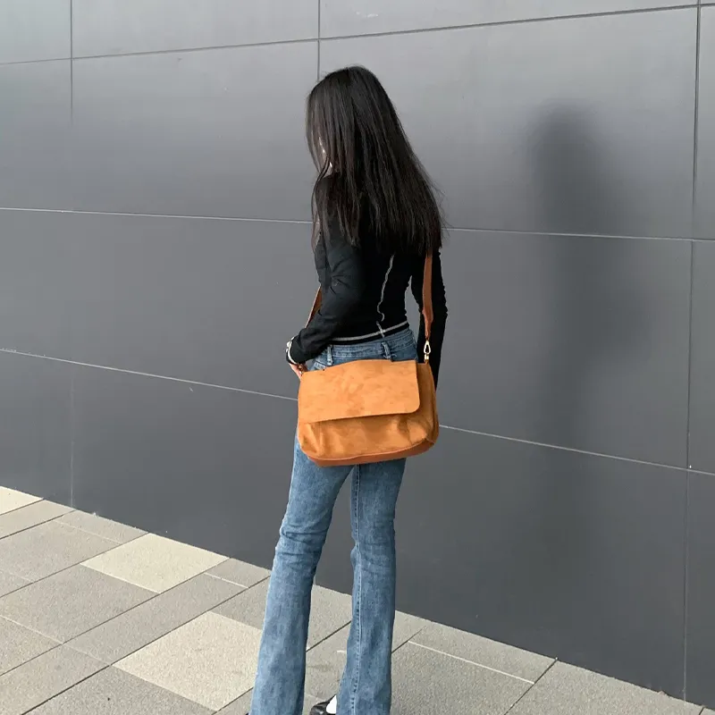 HAWA PU Crossbody Bag Unisex Brown-9