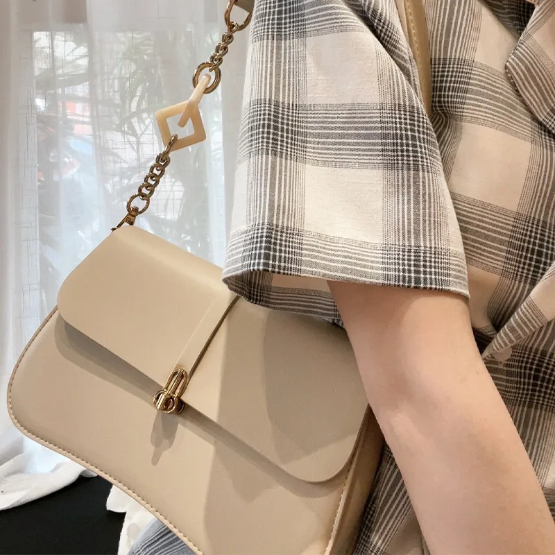 HAWA PU Shoulder Bag Small Square Bag Baguette Bag Crossbody Bag Shoulder Bag Medium Size Women's Black/Ecru/Apricot-18