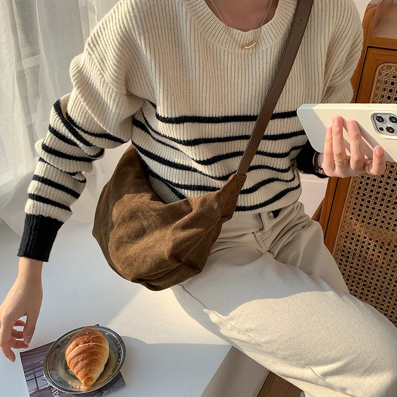 HAWA Shoulder Bags-11