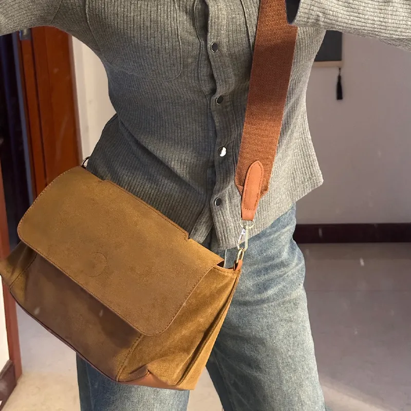 HAWA PU Crossbody Bag Unisex Brown-3
