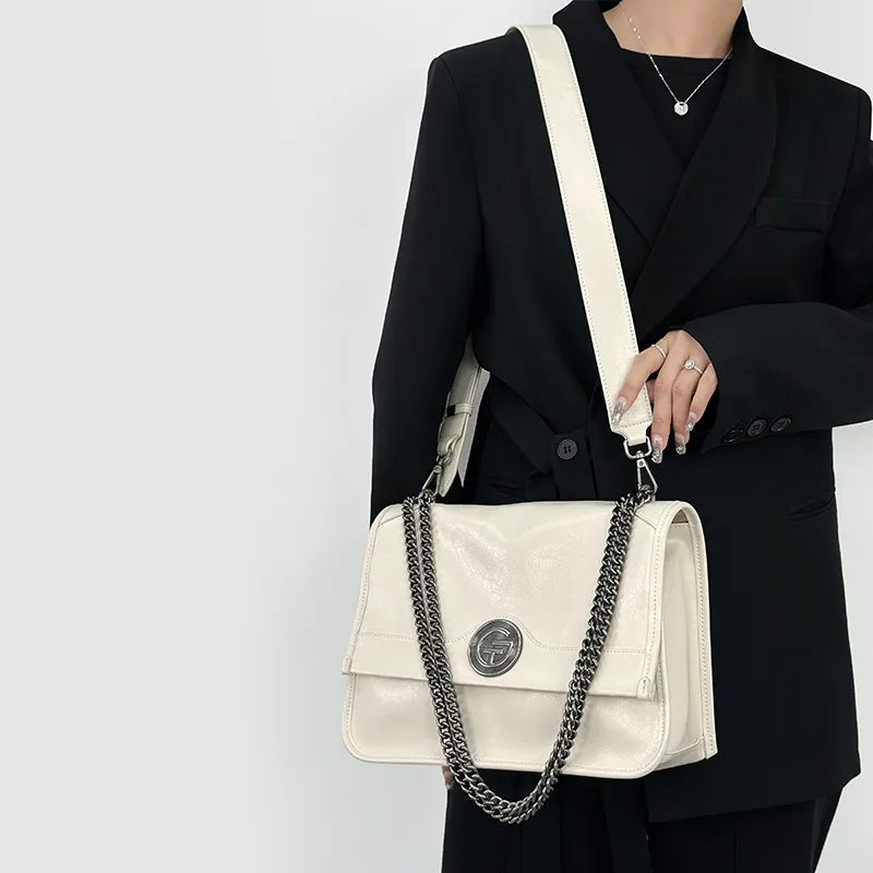 Tanita West Cow Leather Tote Medium Size Women's Black-7
