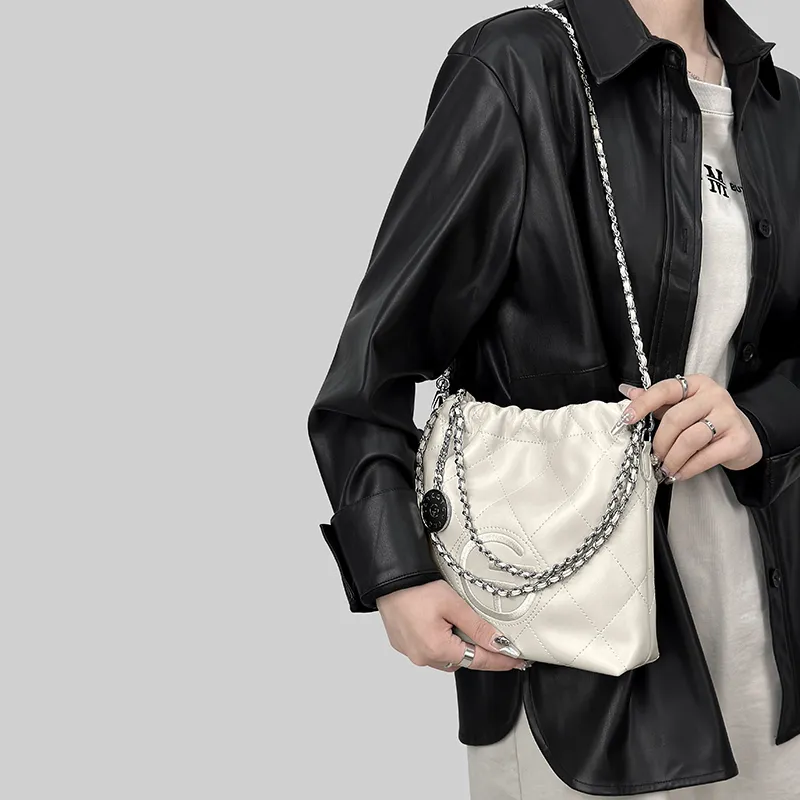 Tanita West Cow Leather Medium Size Women's Black/Ecru/Silver-9