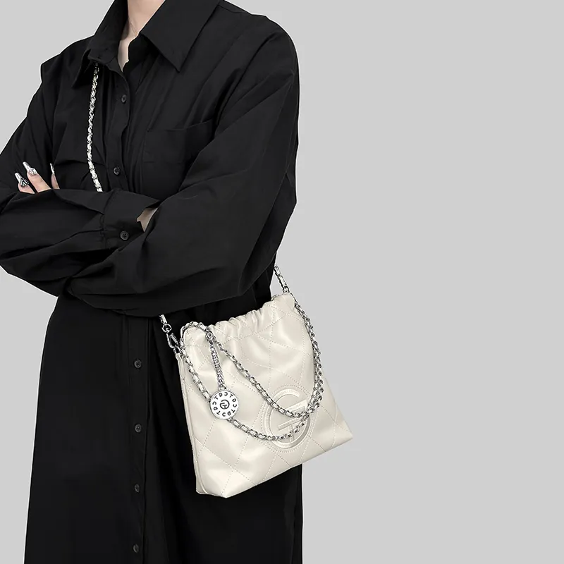 Tanita West Cow Leather Medium Size Women's Black/Ecru/Silver-12