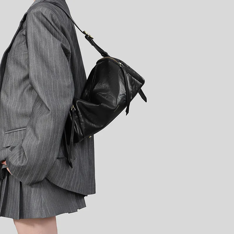 Tanita West Cow Leather Shoulder Bag Medium Size Women's Black-1