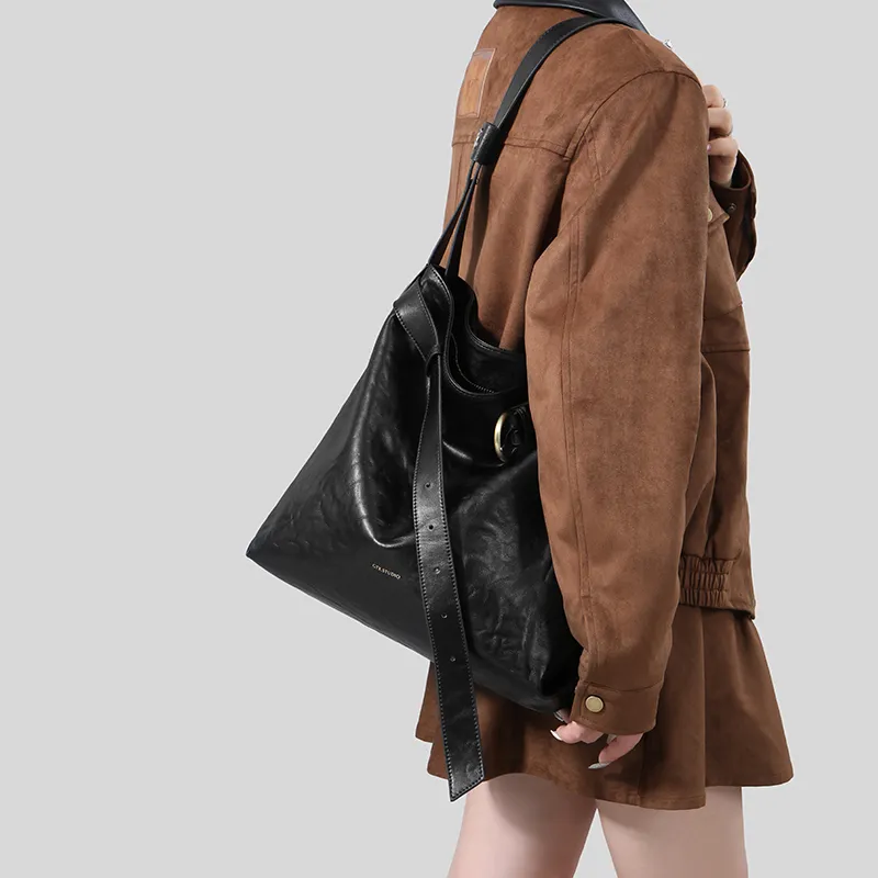 Tanita West Cow Leather Bucket Bags Shoulder Bags Large Size Women's Black-3