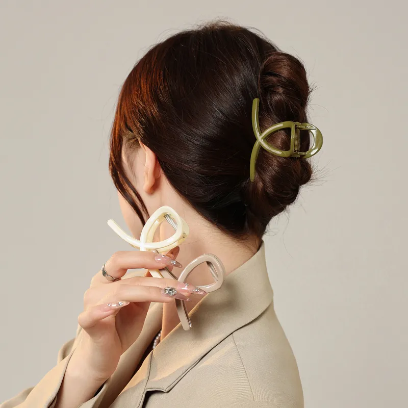 Yiru PC Resin Hair Clips Women's-1