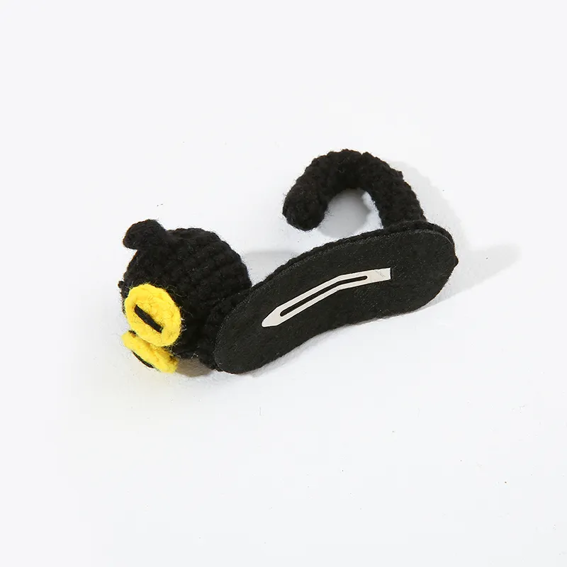 Yiru Fabric Hair Clip, Bangs Clip, Headpiece, Hair Accessory Women's-1