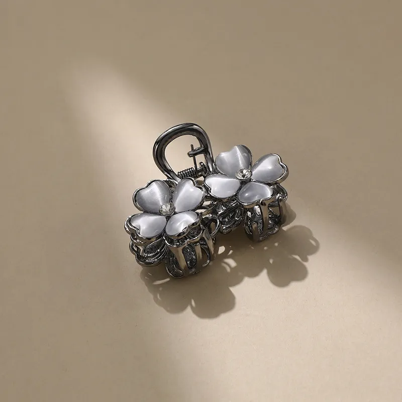 Yiru Alloy Floral Hair Clip Claw Clip Bangs Hair Clip Shawl Hair Claw Clip Hair Accessory Women's-4