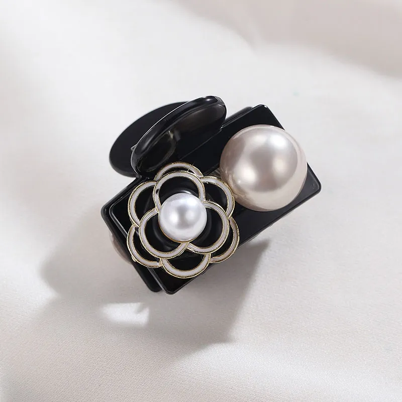 Yiru Acrylic Hair Clips Women's-3
