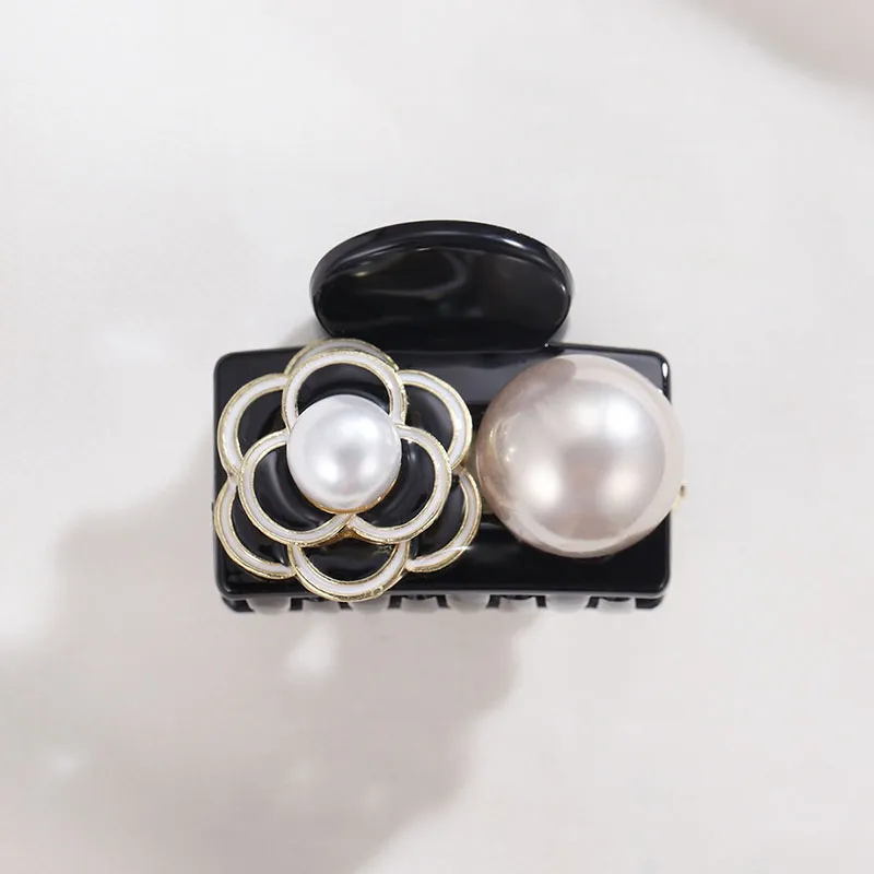 Yiru Acrylic Hair Clips Women's-1