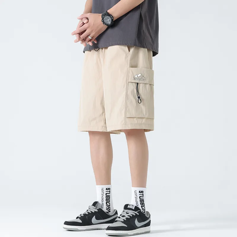 Yiwen Cargo Shorts Unisex-3