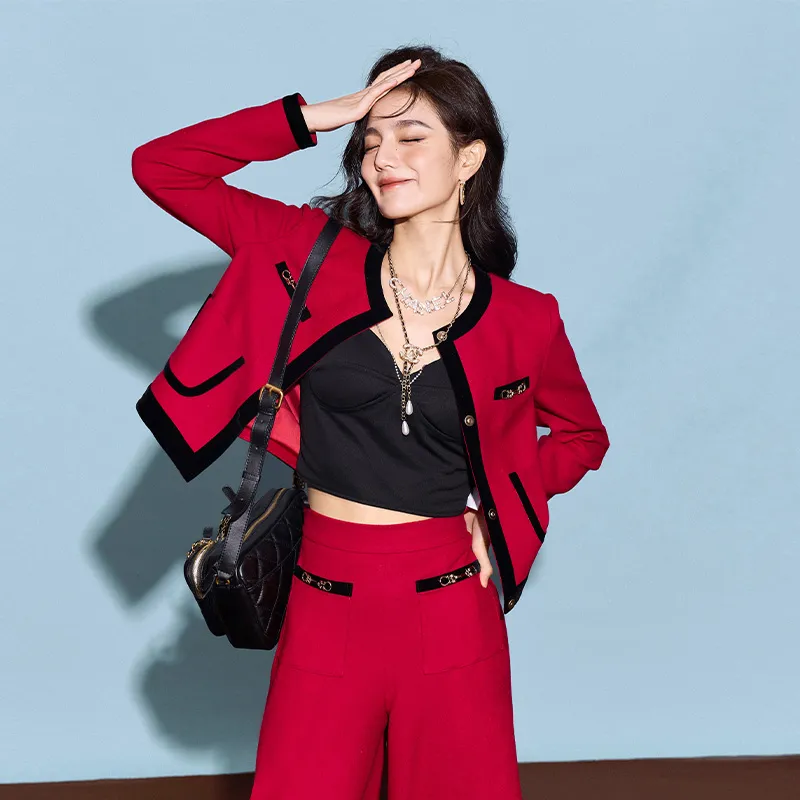 CHICHY CHICHY Size Sister Series Cropped Coats Women's French Red-3