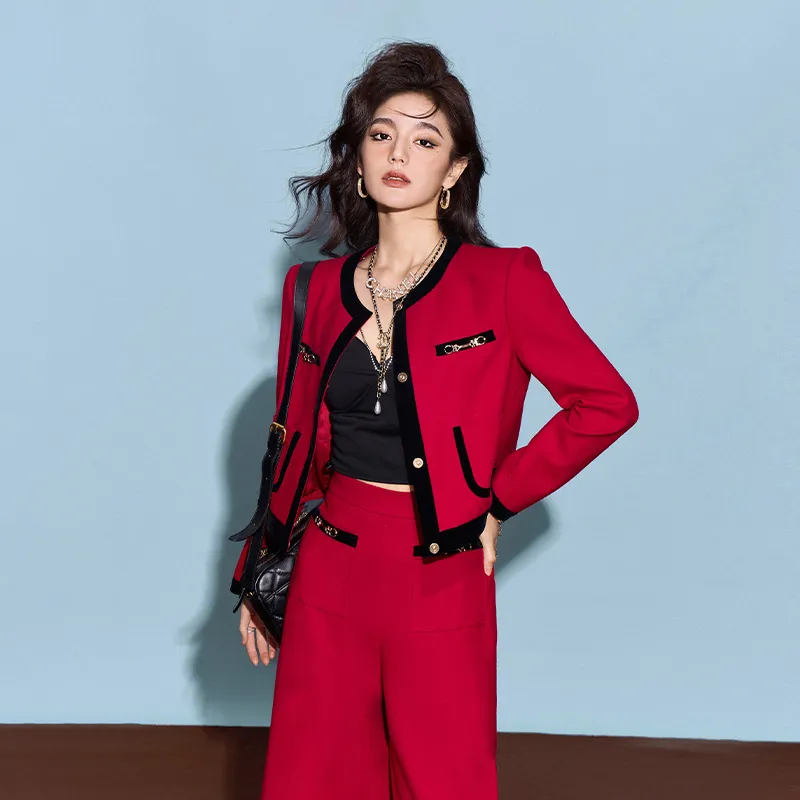 CHICHY CHICHY Size Sister Series Cropped Coats Women's French Red-4