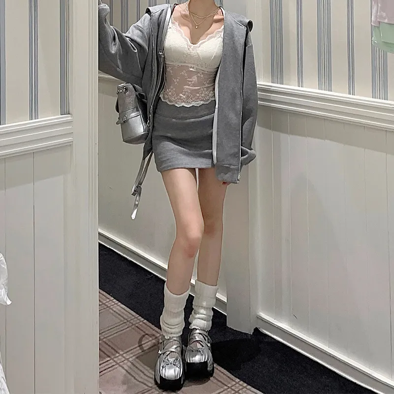 Barb Chill Sweatshirt Women's Gray-2