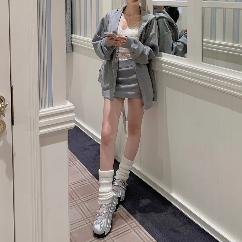 Barb Chill Sweatshirt Women's Gray-3