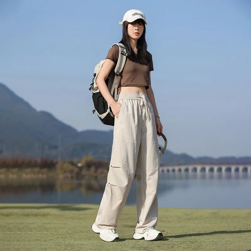 Merry City Cargo Pants Unisex-4