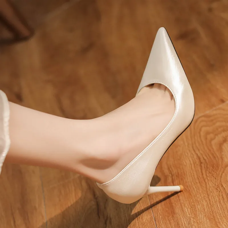 Lanza Slim Heel High Heels Women's-3