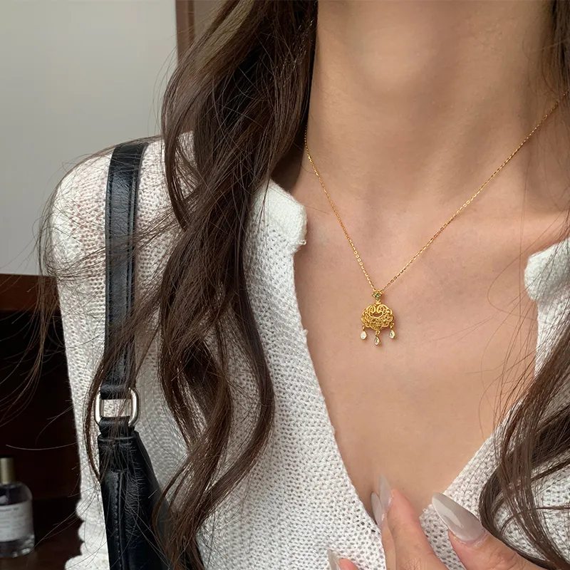 QIDUYINSHI S925 Silver Necklaces Women's-10