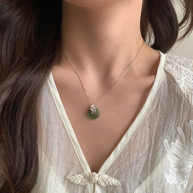 QIDUYINSHI Serpentine Jade Necklaces Women's-8