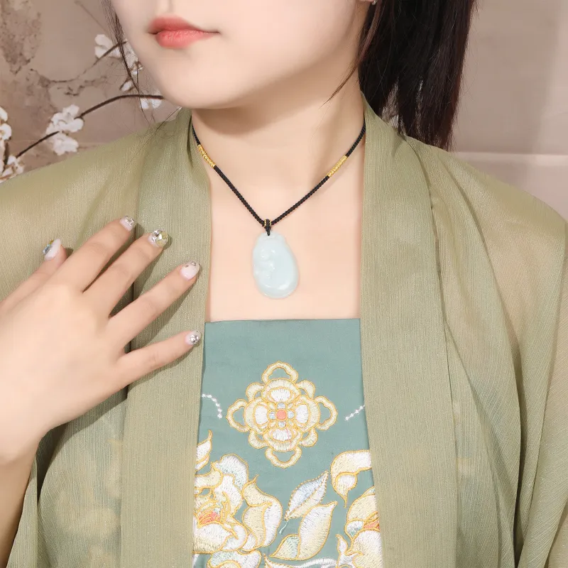 KING TAI FOOK Bean Type Jadeite Necklaces Unisex-4