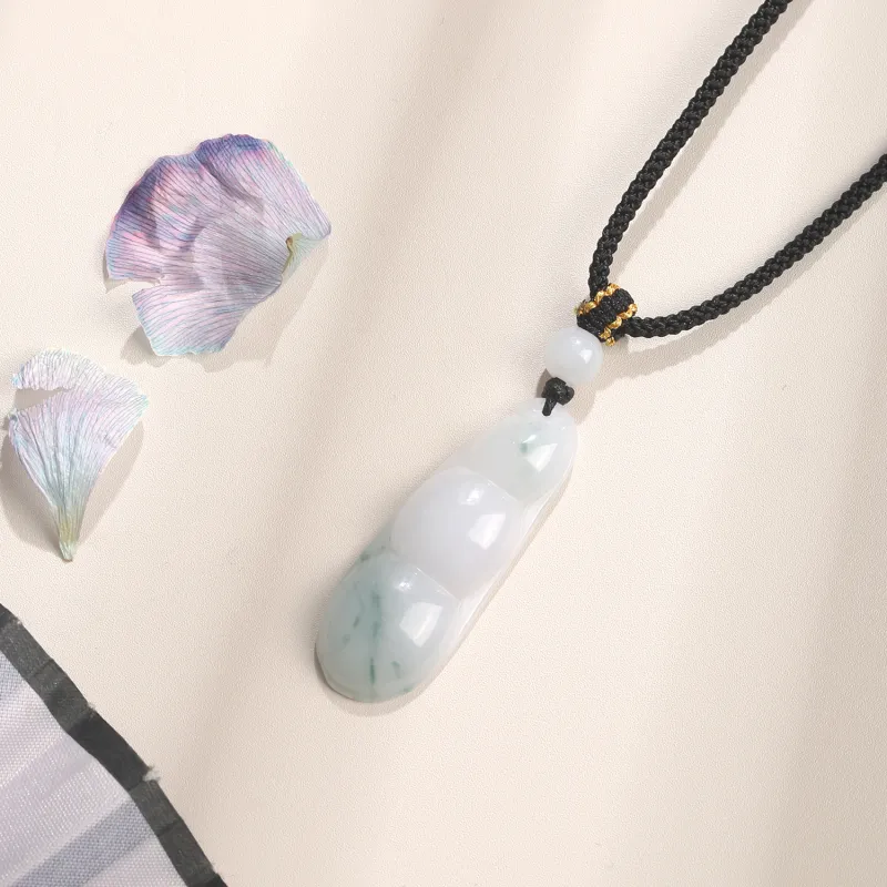 KING TAI FOOK Bean Type Jadeite Necklaces Unisex-4