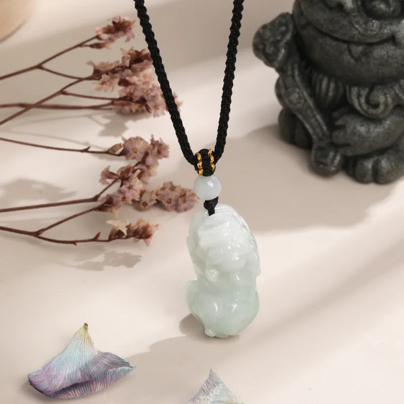 KING TAI FOOK Glutinous Jade Jadeite Necklaces Unisex-3