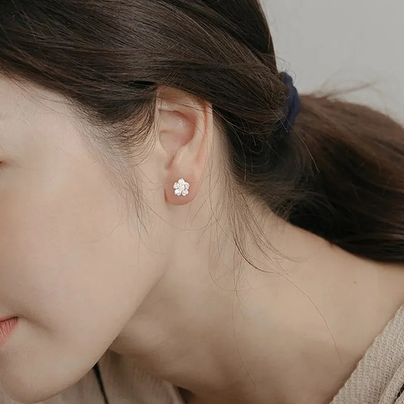KING TAI FOOK S999 Fine Silver Stud Earrings Women's-5