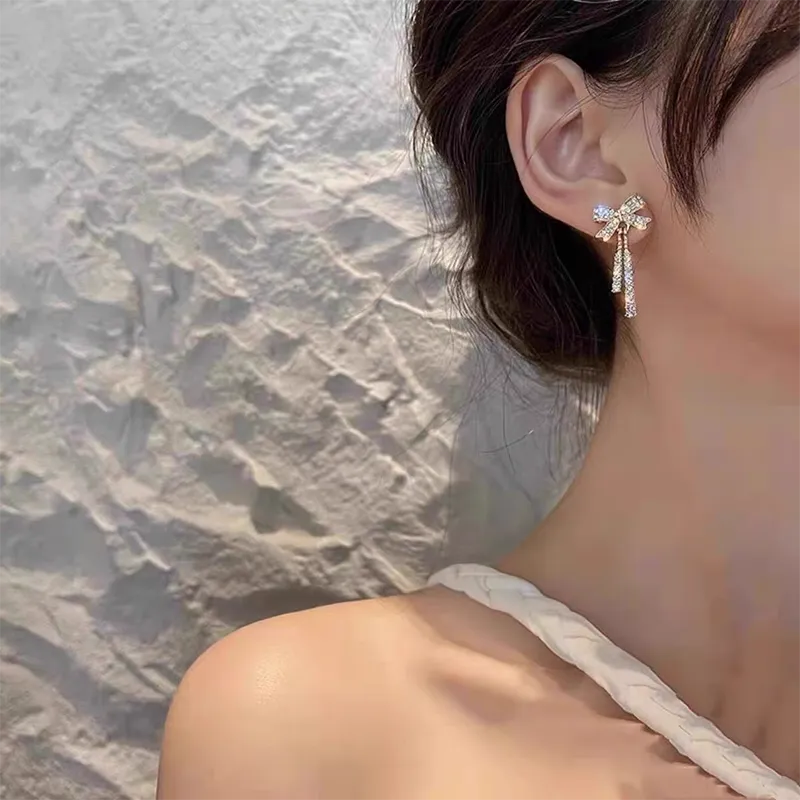 KING TAI FOOK 999 Fine Silver Stud Earrings Women's-7