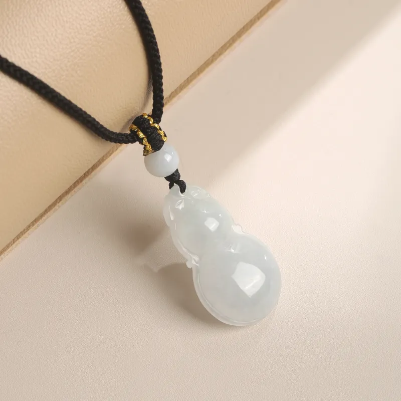 KING TAI FOOK Bean Type Jadeite Necklaces Unisex-1