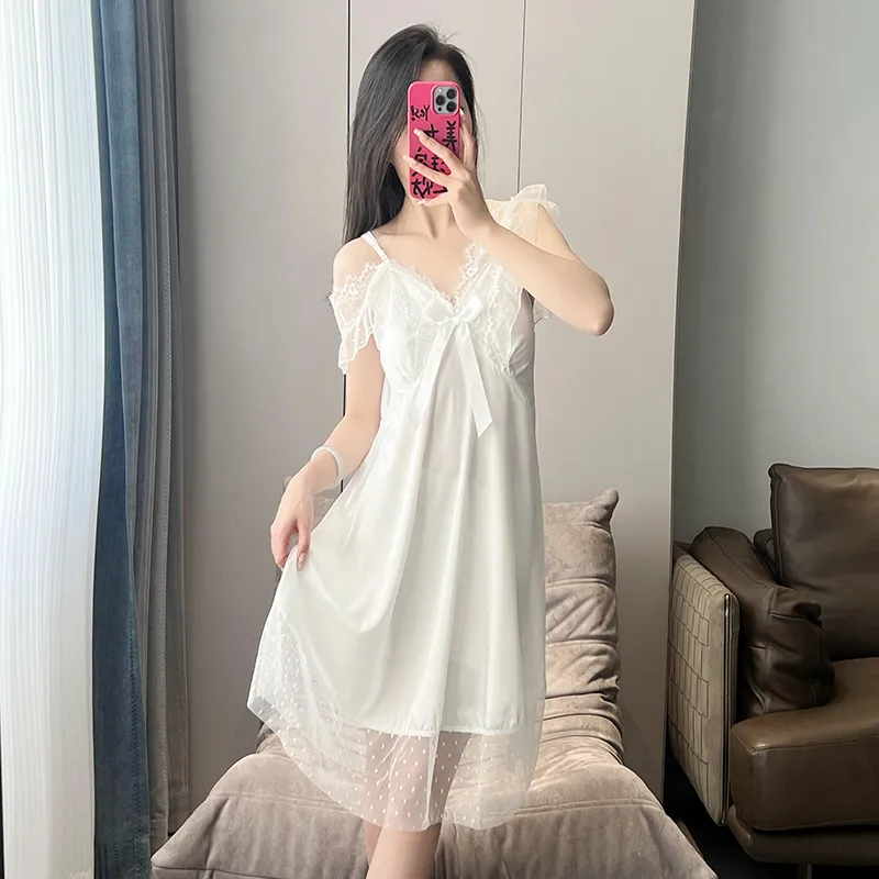 Inside The Orange Nightgown Women's Shopping Bag-6